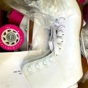 Chicago Skates Classic Women’s Roller Skates
